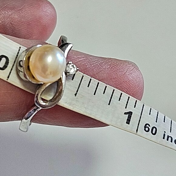 Vantel Pearls Ribbon of Hope ring - Picture 6 of 11
